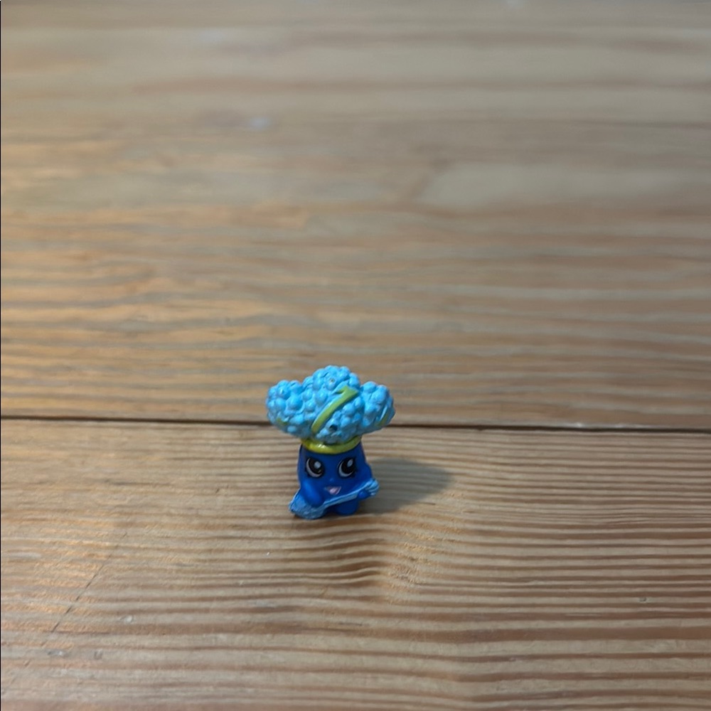 Blue shopkins broccoli